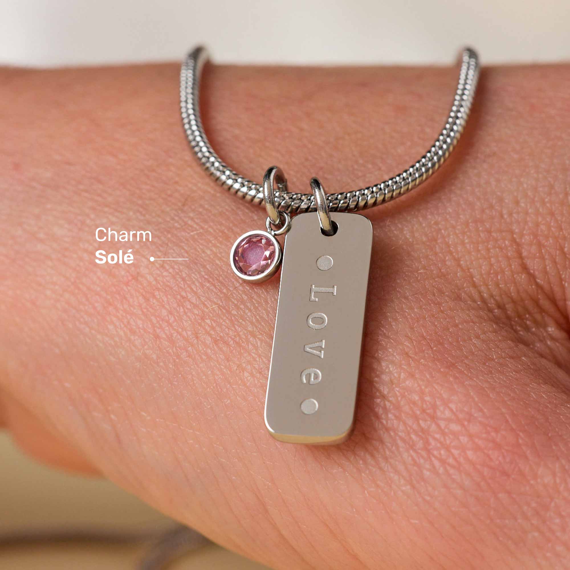 Charm Solé