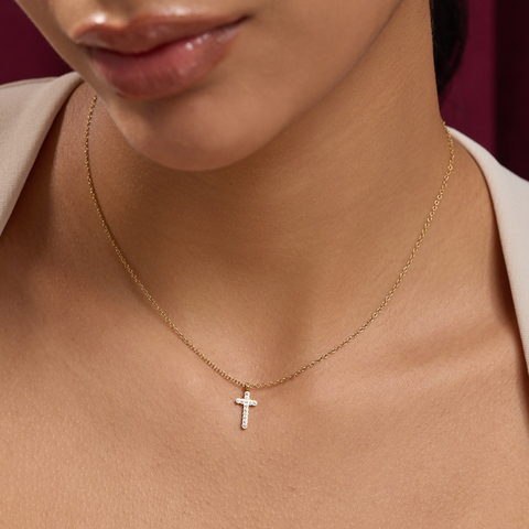 Collar Crystal Cross